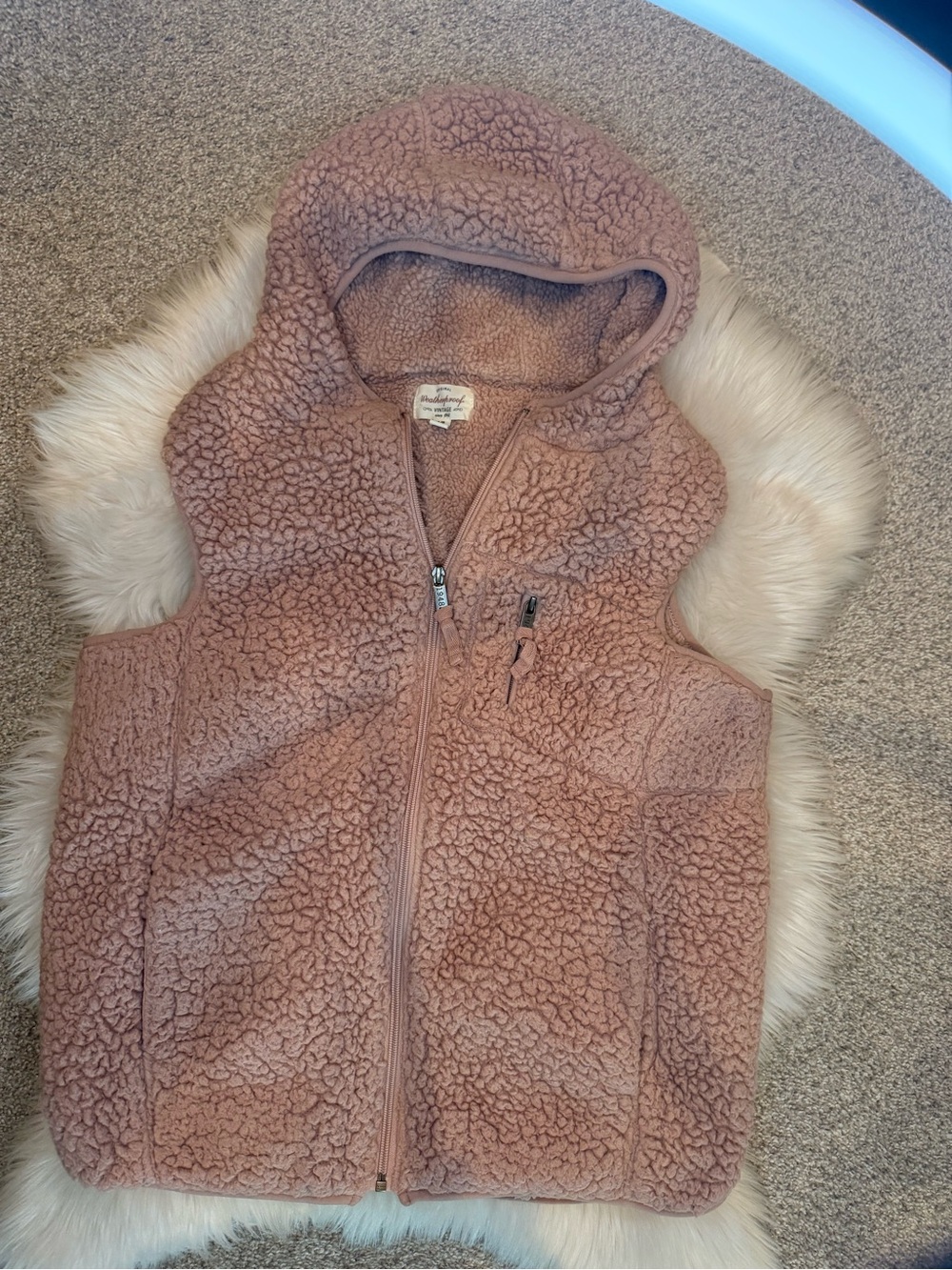 Weatherproof Hooded Sherpa Vest in Mauve